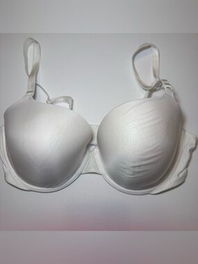 Victoria’s Secret Everyday Smooth White T-Shirt Bra - Lightly Padded Support,